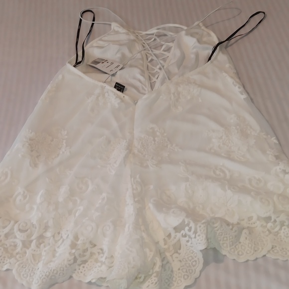 Forever 21 Lace Romper - Picture 4 of 5